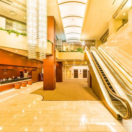 The Crown Palais New Hankyu Kochi Extérieur photo