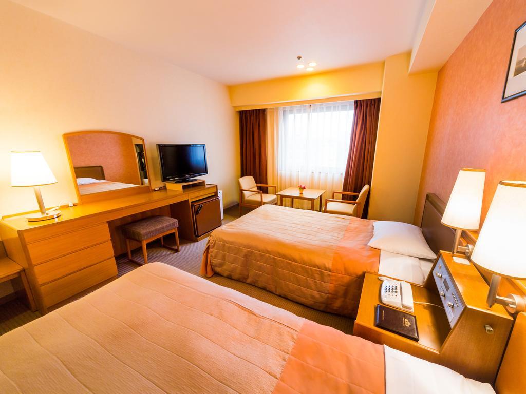 The Crown Palais New Hankyu Kochi Extérieur photo