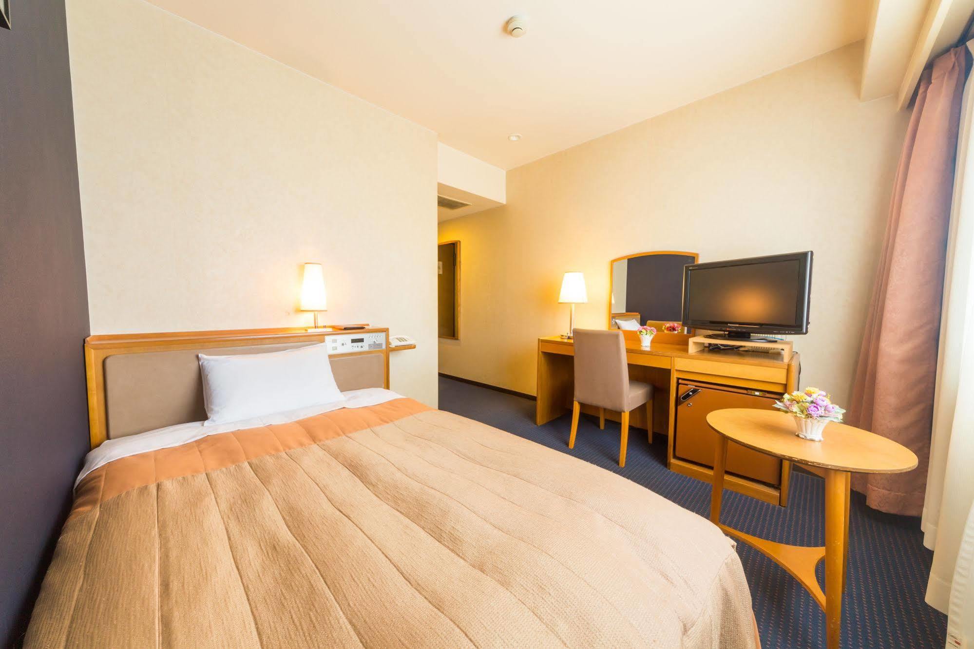 The Crown Palais New Hankyu Kochi Extérieur photo