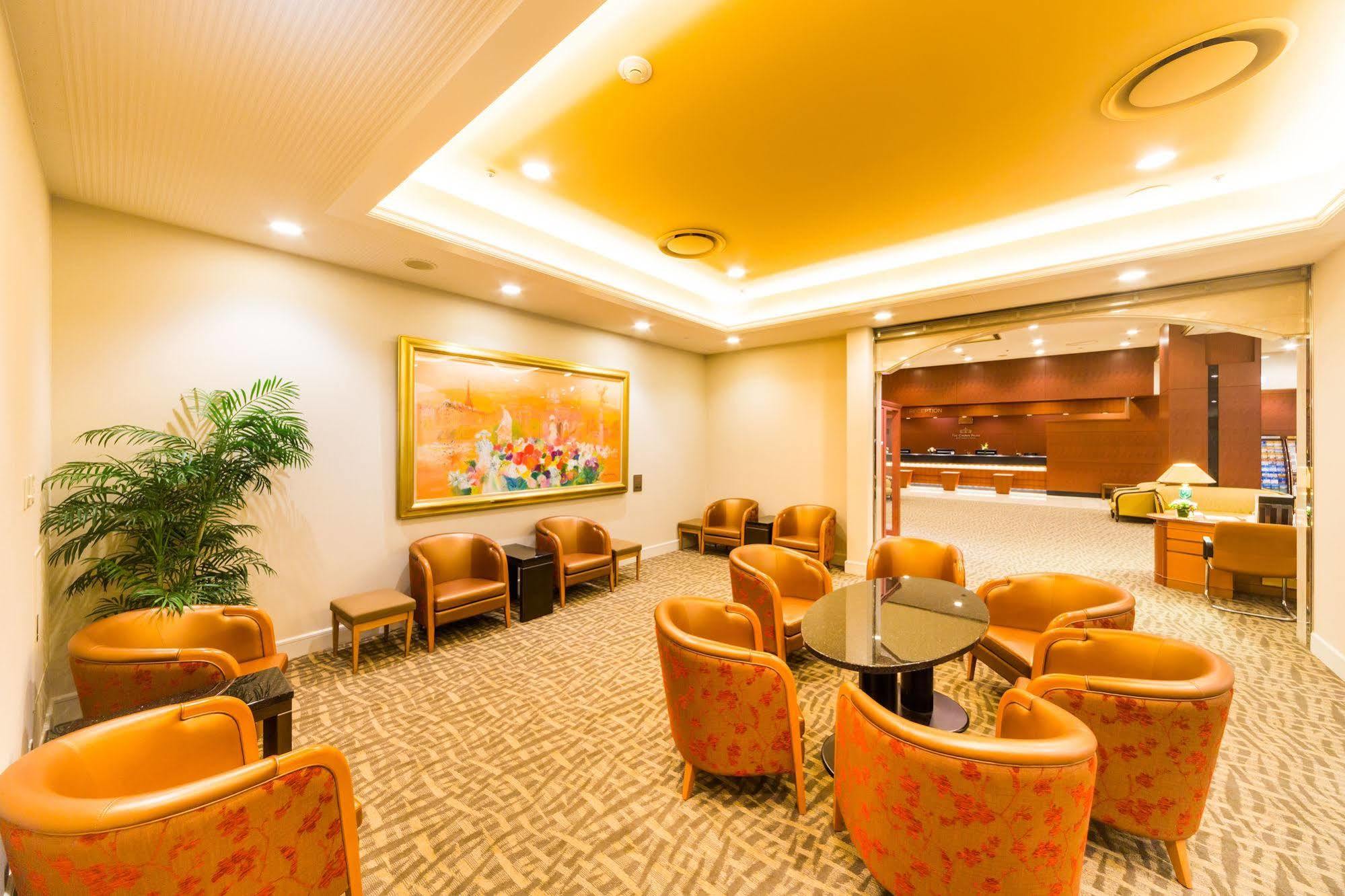 The Crown Palais New Hankyu Kochi Extérieur photo