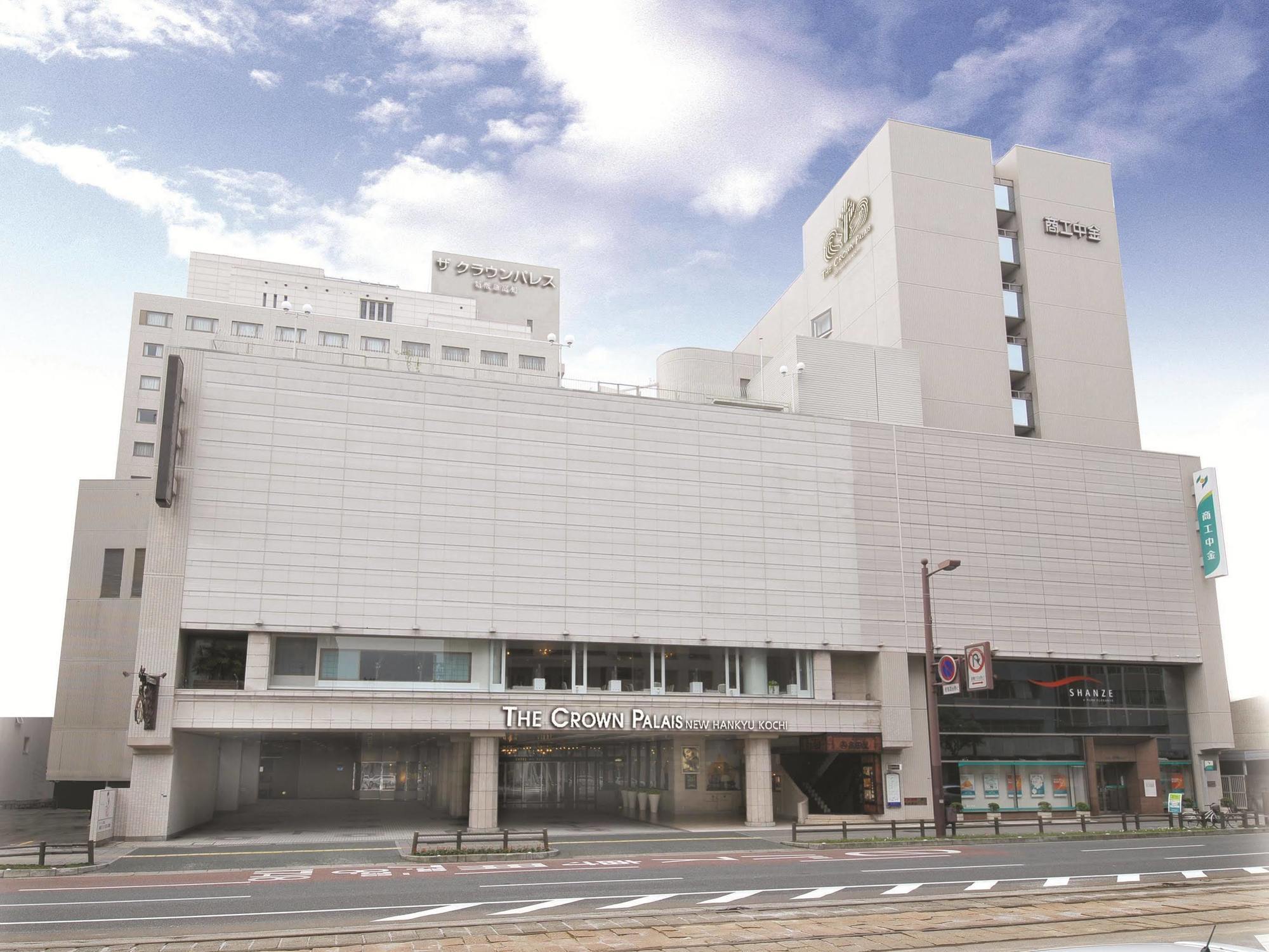 The Crown Palais New Hankyu Kochi Extérieur photo