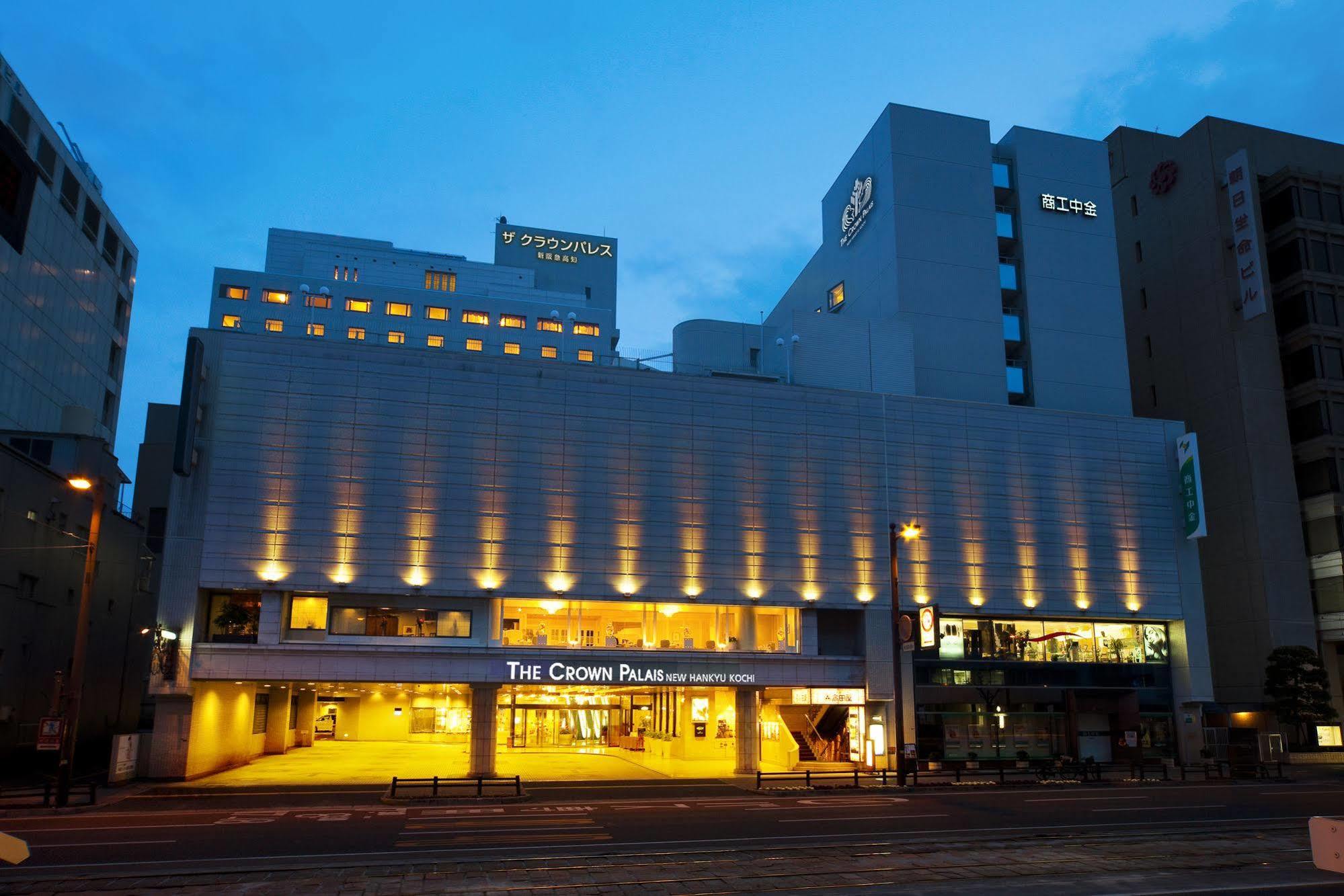The Crown Palais New Hankyu Kochi Extérieur photo